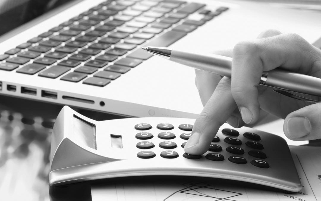How a Financial Advisor Can Help You with Investment Risk Management